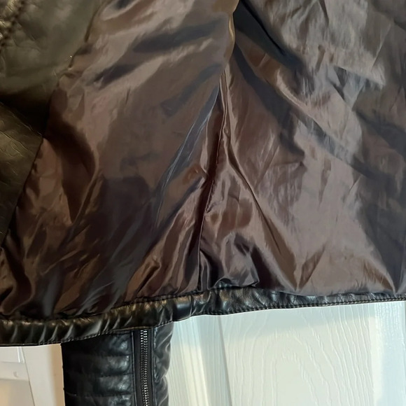 ❤️Therapy quilted faux leather jacket women’s S black cropped moto - Picture 5 of 13